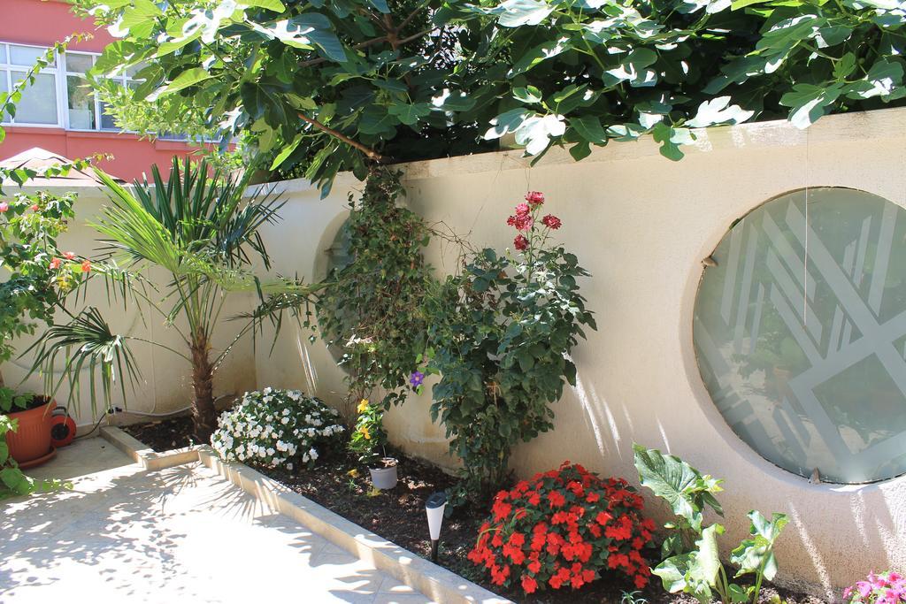Stela Guest House Tsarevo Esterno foto