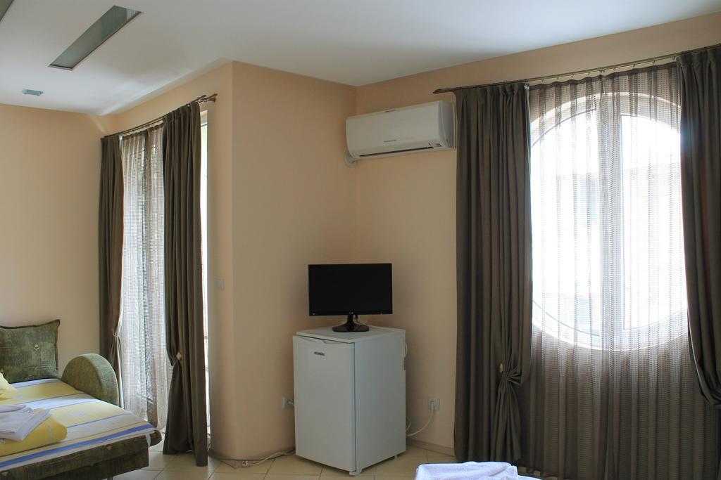 Stela Guest House Tsarevo Esterno foto